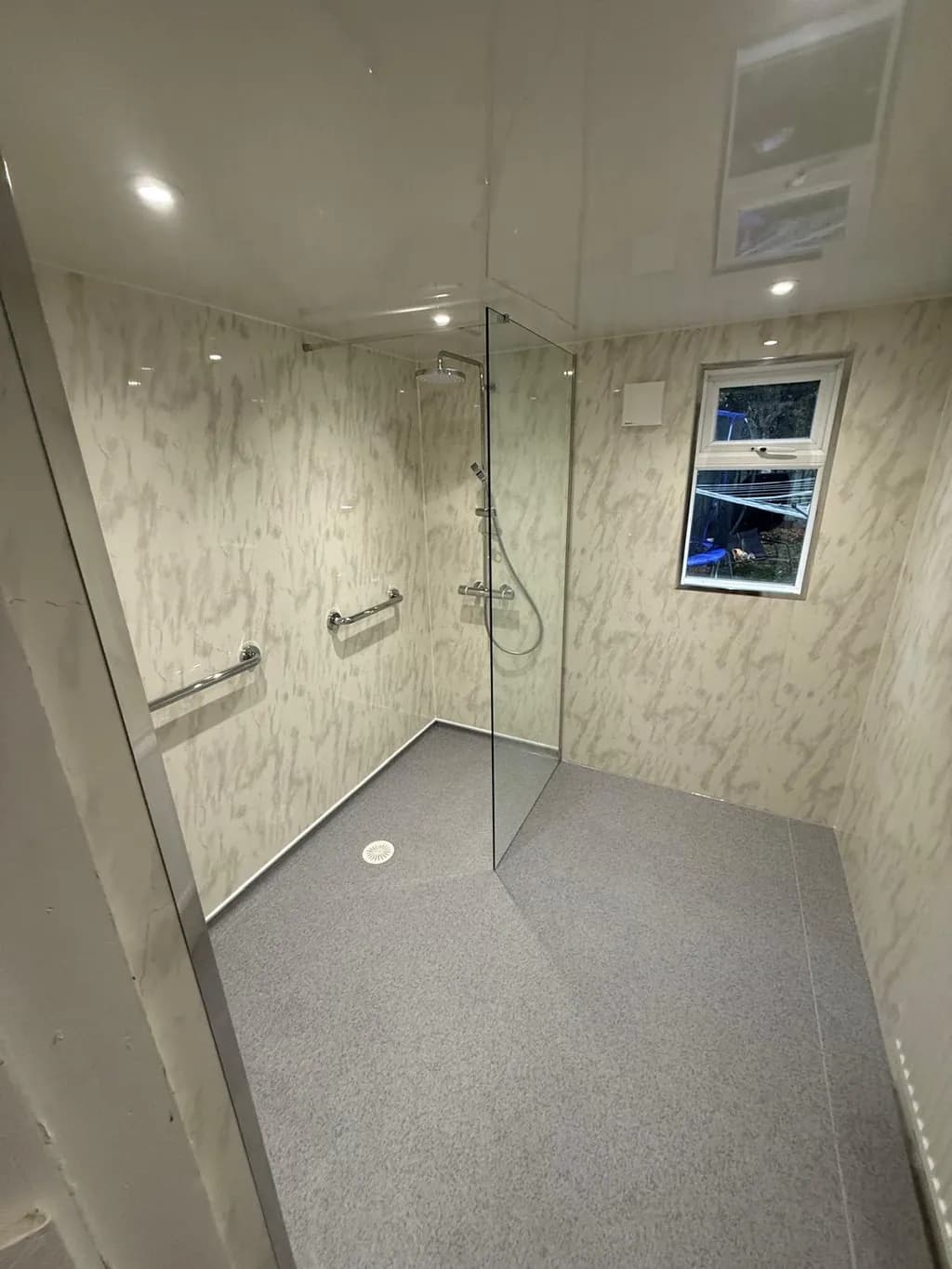 Gallery Image 0